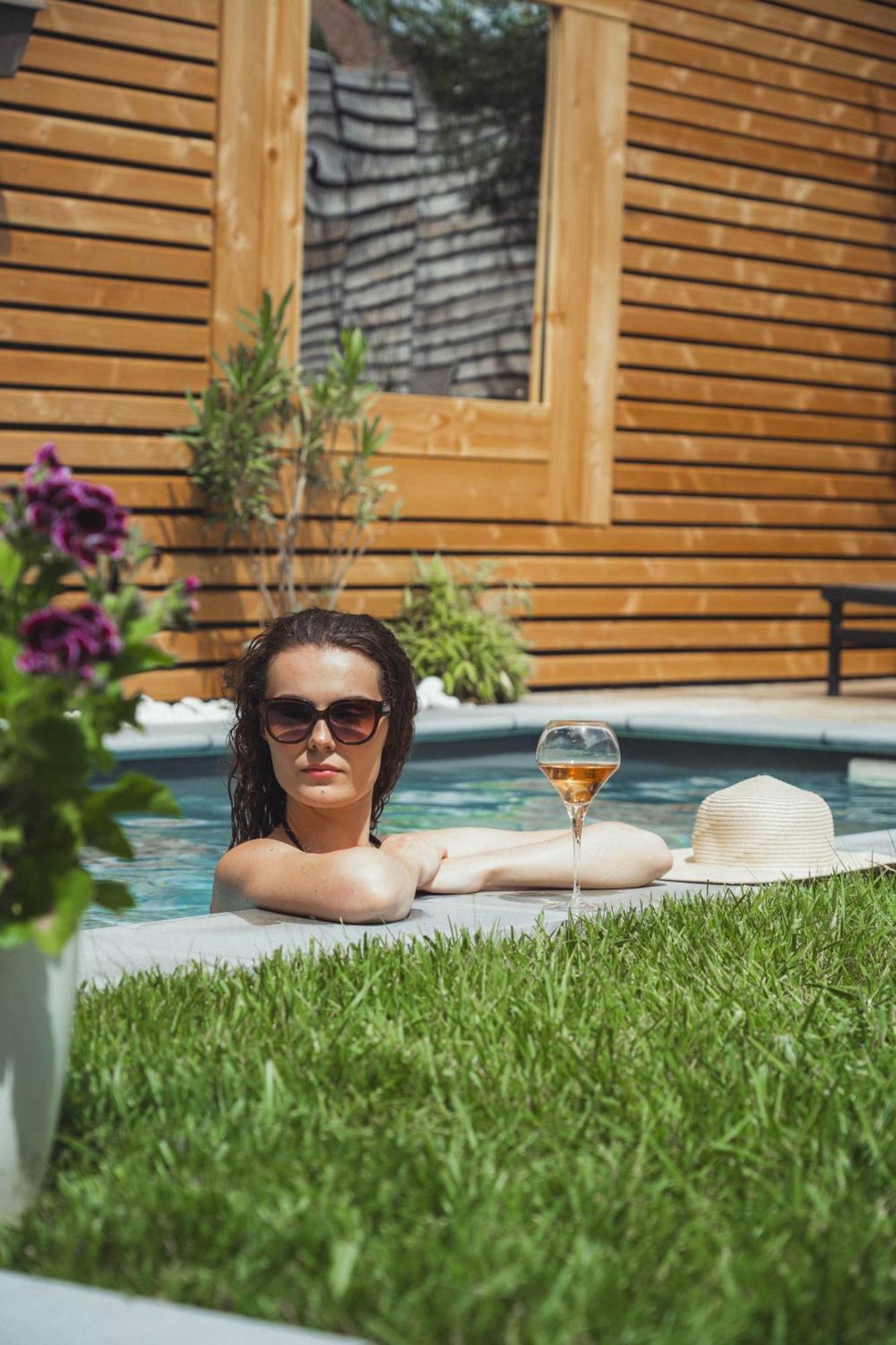 La Domitia - Maison D'Hotes, Massages & Bien-Etre Montbazin Εξωτερικό φωτογραφία